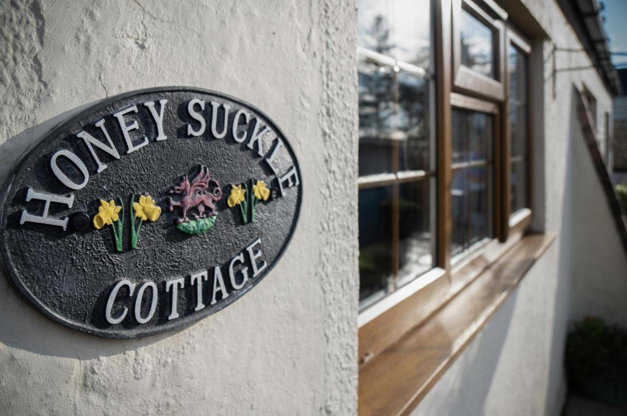 Honeysuckle Cottage - 1 Bedroom Cottage - Amroth Exterior foto